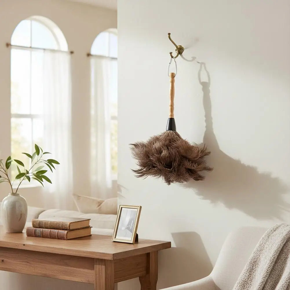 Premium Feather Duster – Effortless Dust Cleaning Tool